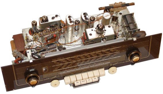 AEG 3D Raumklang-Super 6077 WD Chassis