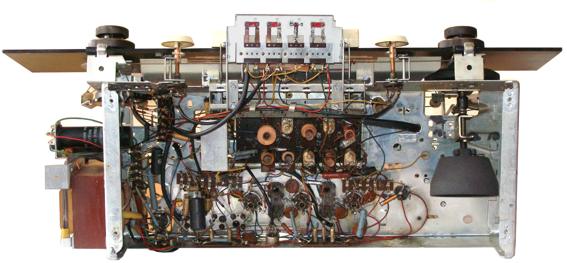 AEG 3D Raumklang-Super 6077 WD Chassis Unterseite