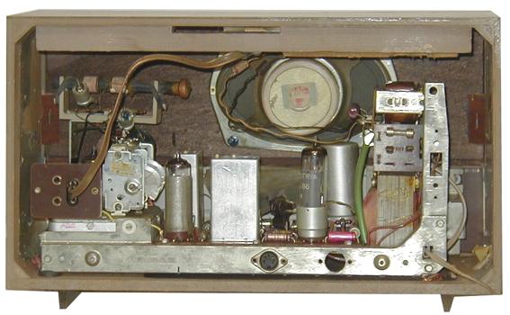 Grundig Musikger&auml;t 98Ma R&uuml;ckansicht